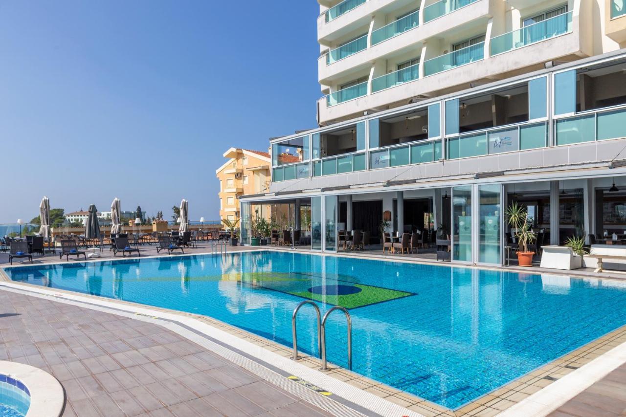 Marina Hotel 쿠사다시 외부 사진