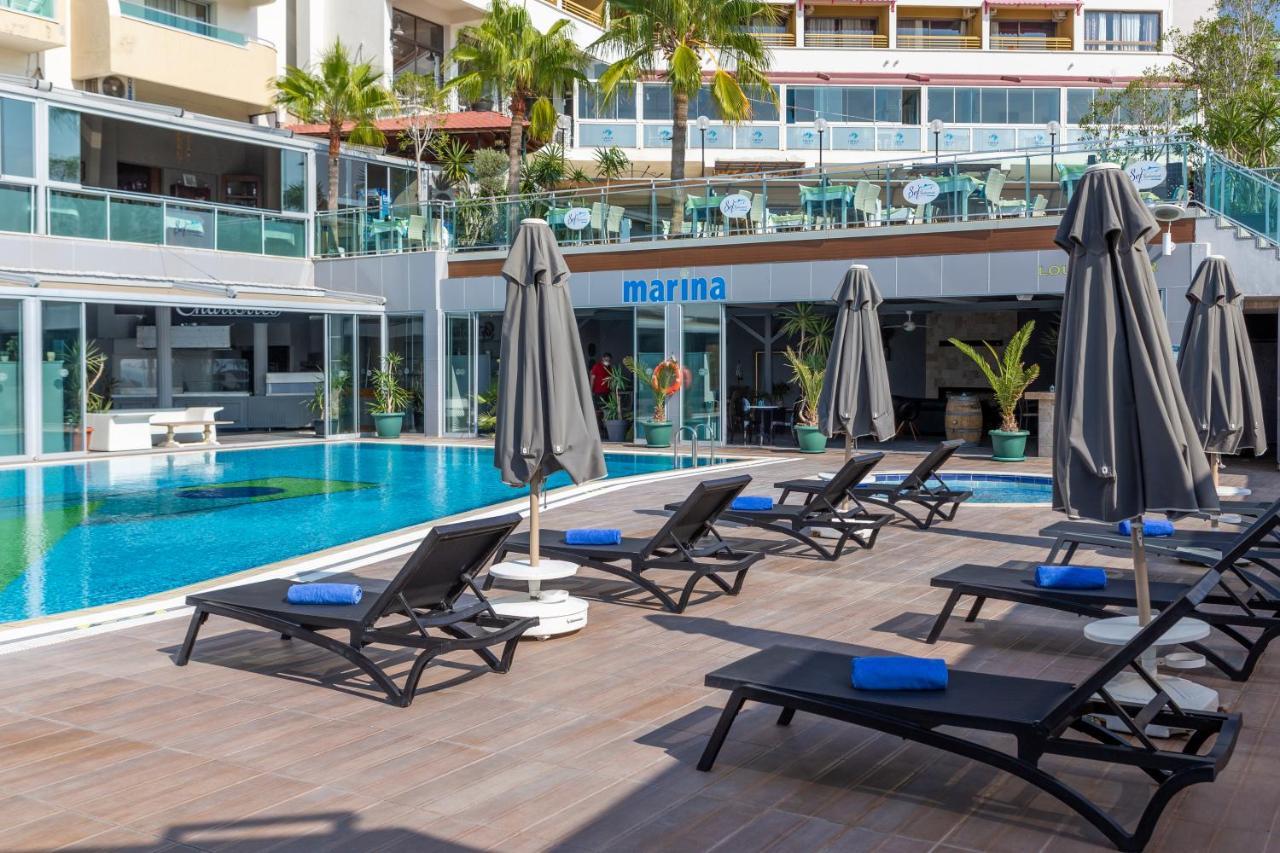 Marina Hotel 쿠사다시 외부 사진