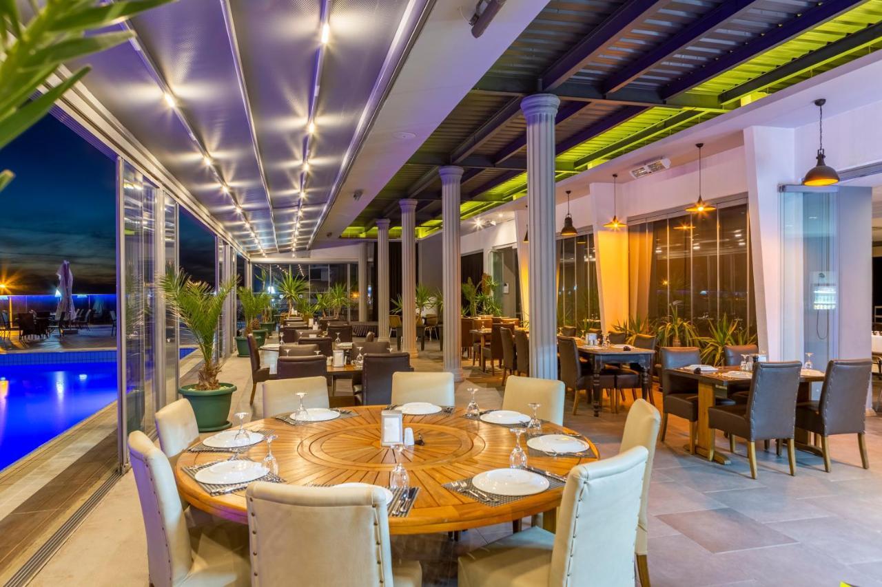 Marina Hotel 쿠사다시 외부 사진