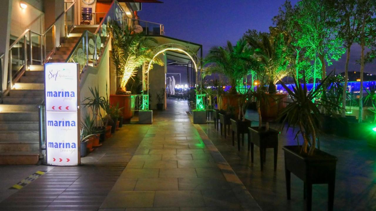 Marina Hotel 쿠사다시 외부 사진