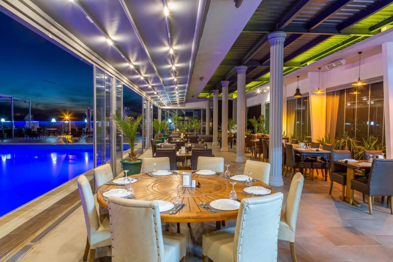 Marina Hotel 쿠사다시 외부 사진