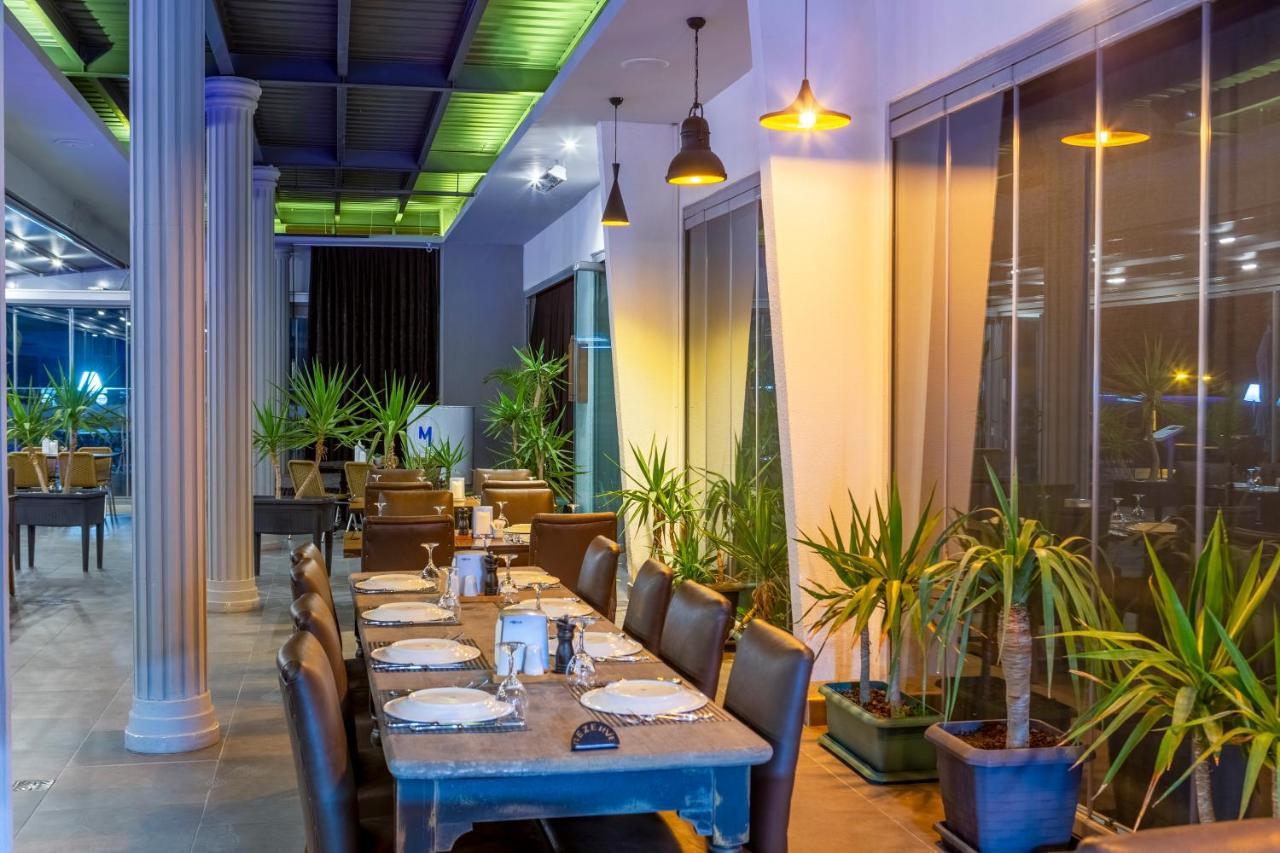 Marina Hotel 쿠사다시 외부 사진