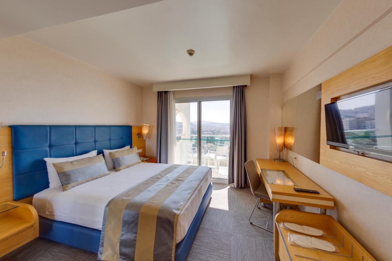 Marina Hotel 쿠사다시 외부 사진