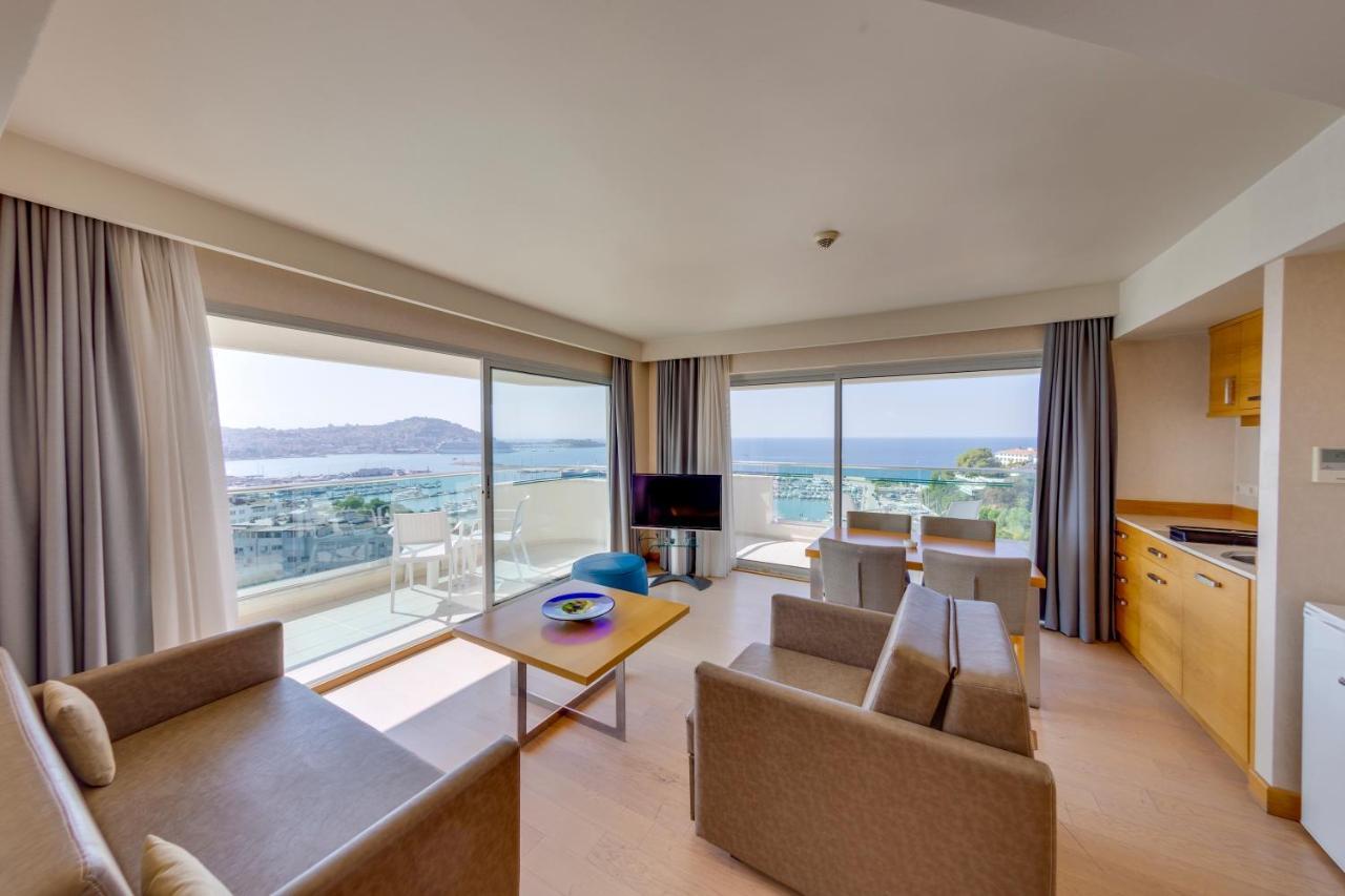 Marina Hotel 쿠사다시 외부 사진
