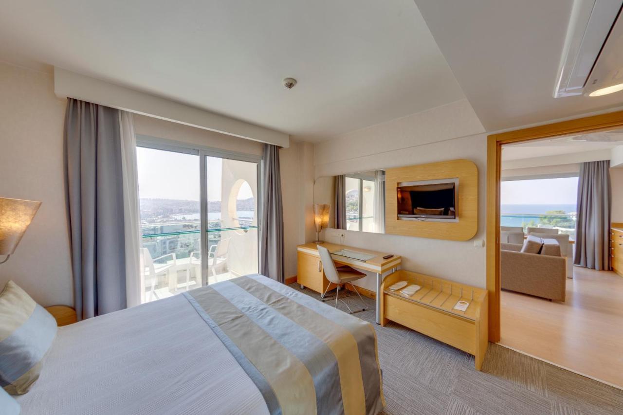 Marina Hotel 쿠사다시 외부 사진