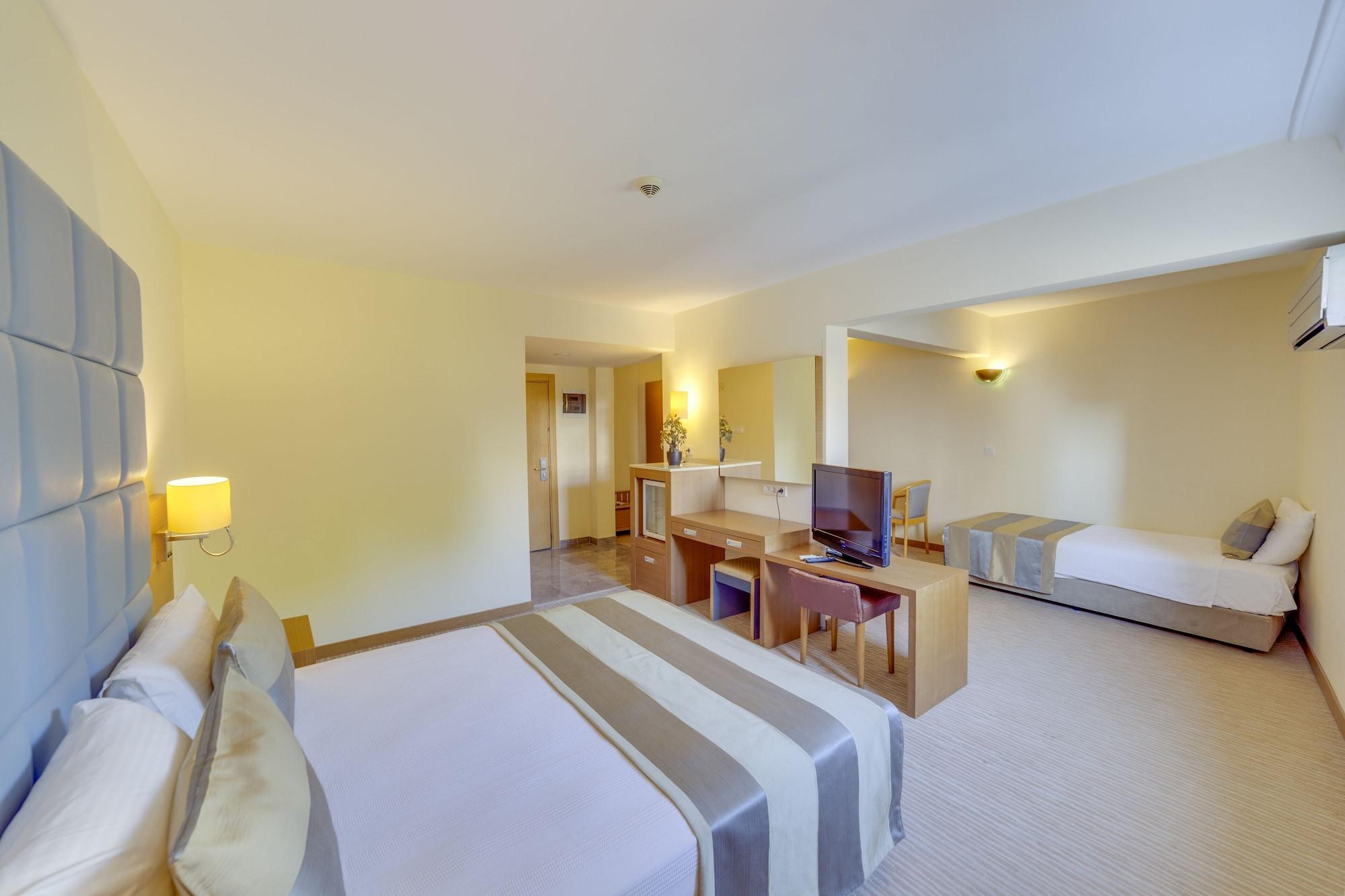 Marina Hotel 쿠사다시 외부 사진