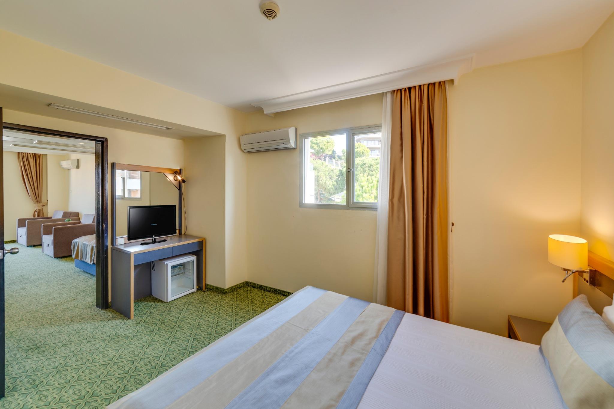 Marina Hotel 쿠사다시 외부 사진