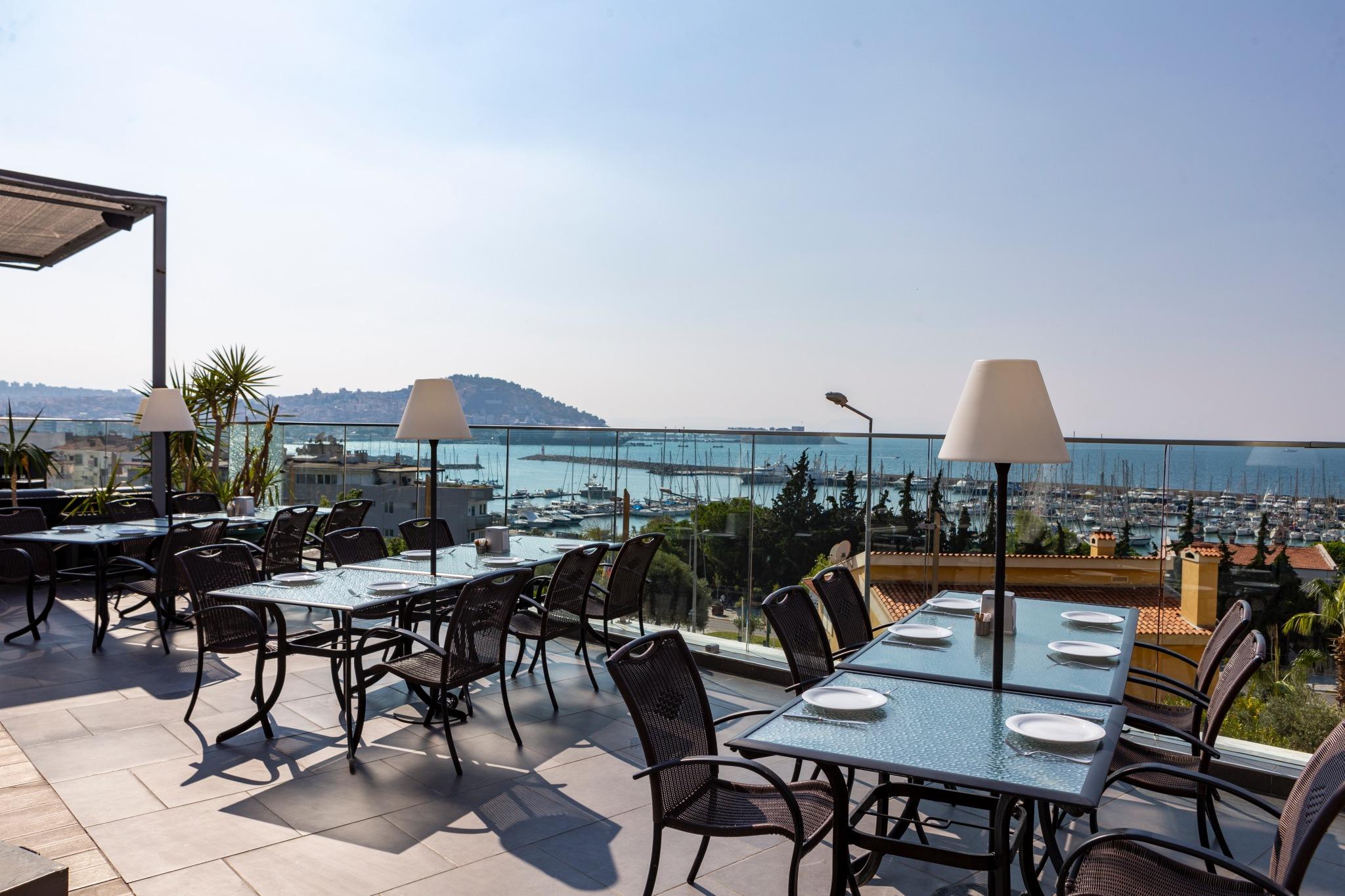 Marina Hotel 쿠사다시 외부 사진