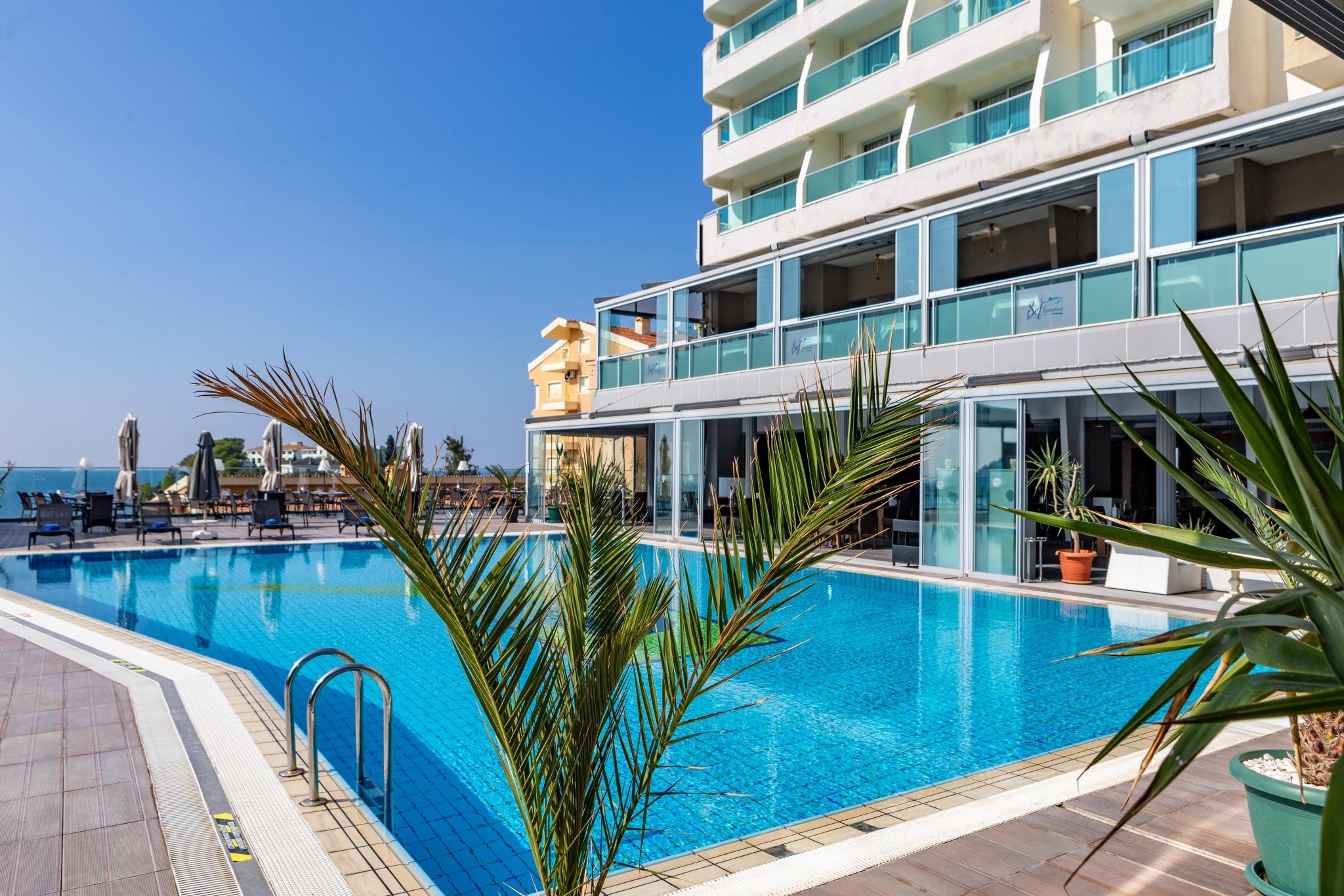 Marina Hotel 쿠사다시 외부 사진