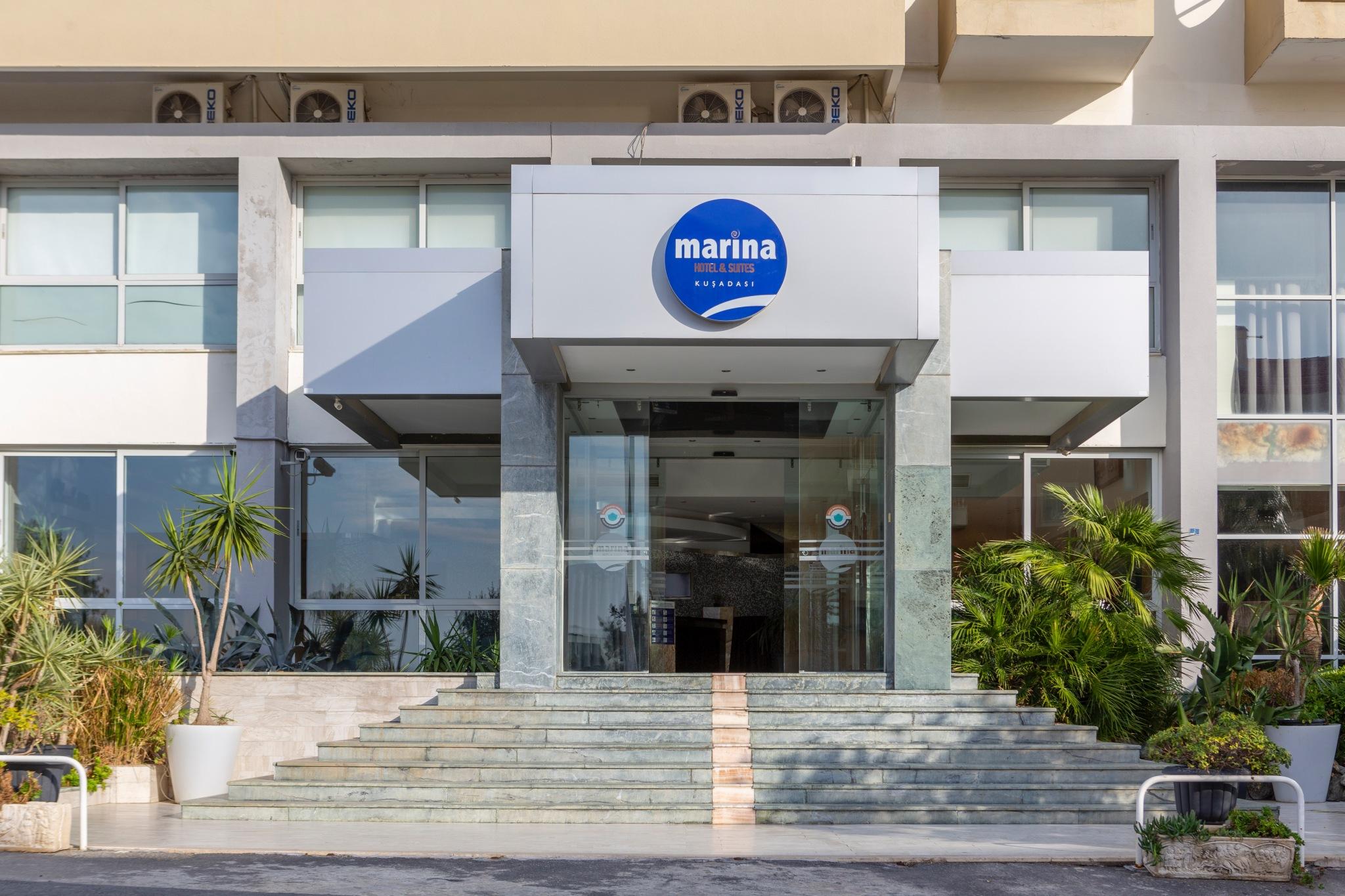 Marina Hotel 쿠사다시 외부 사진
